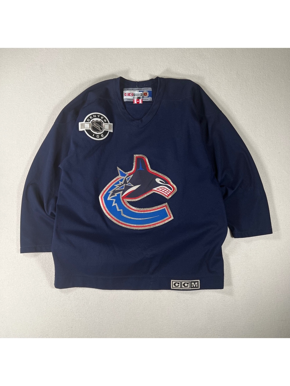 Vintage CCM Vancouver Canucks “Center Ice” patch NHL jersey - Picture 1 of 8